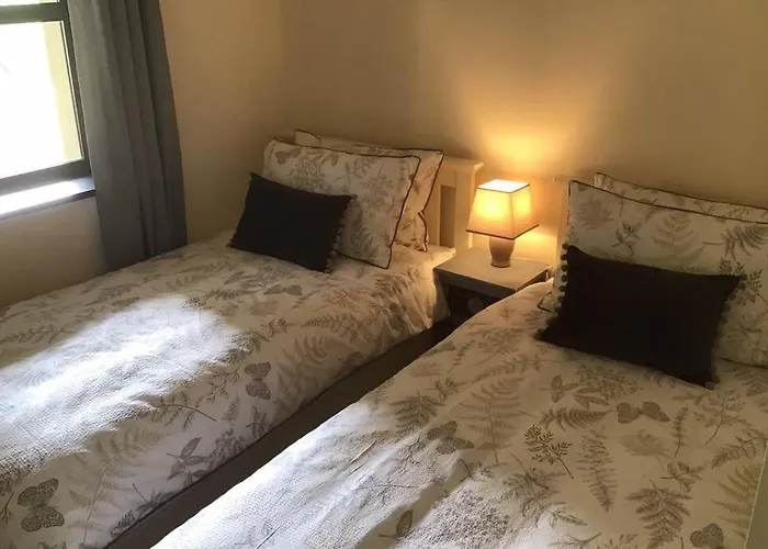 Апартаменты Waterfront Completely Refurbished *