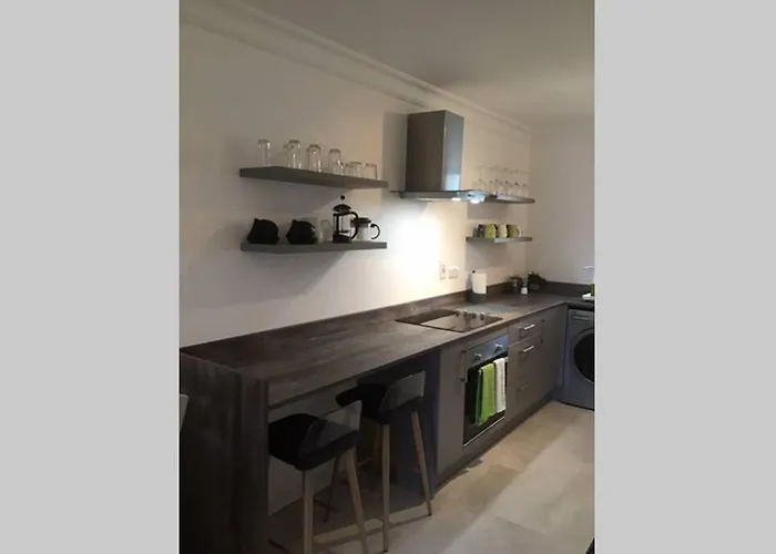 Waterfront Completely Refurbished Appartement *